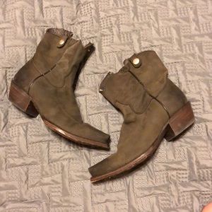 Liberty Black Boots!